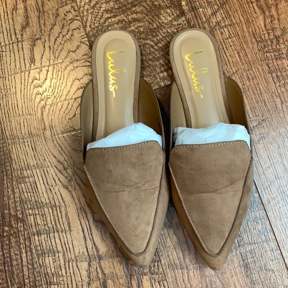 Lulu’s Nude Mules